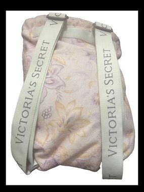 Victoria’s Secret 2-in-1 Floral Beach Towel Backpack Convertible NWT